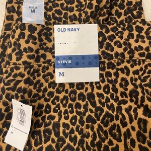 Old navy Stevie pants, NWT